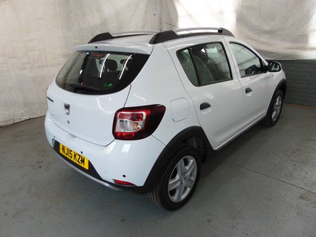 2015 Dacia Sandero Stepway 0.9 TCe Laureate 5dr