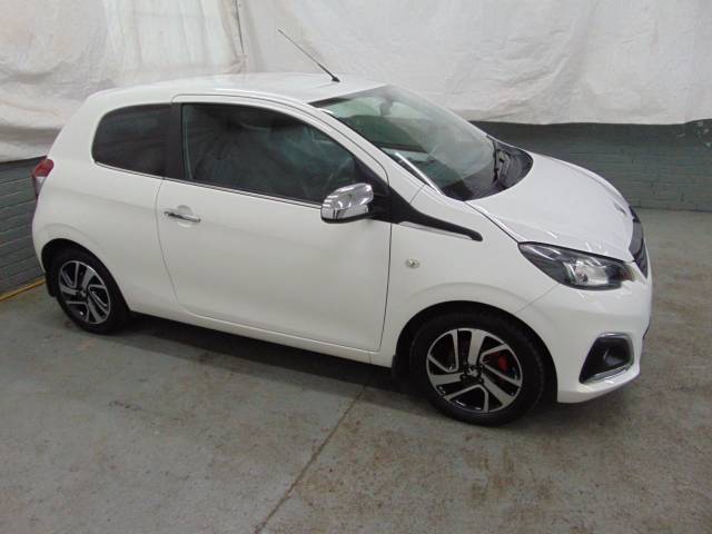 2015 Peugeot 108 1.2 VTi Feline 3dr