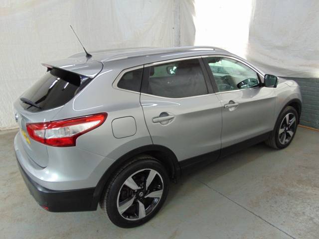 2017 Nissan Qashqai 1.2 DiG-T N-Vision 5dr